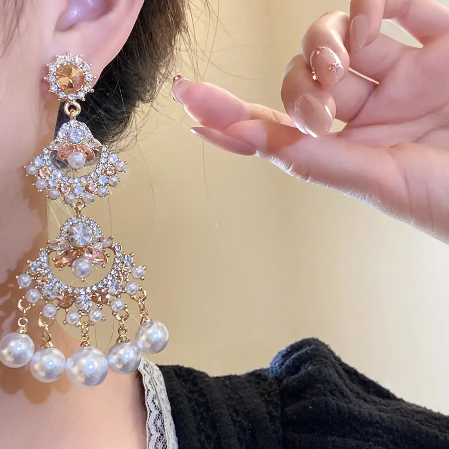Silver Needle Inlaid with Diamond and Pearl Fan-Shaped Tassel Earrings, Vintage Ethnic Style Earrings, Light Luxury, High-End, Elegant and Versatile Earrings — feature 11
