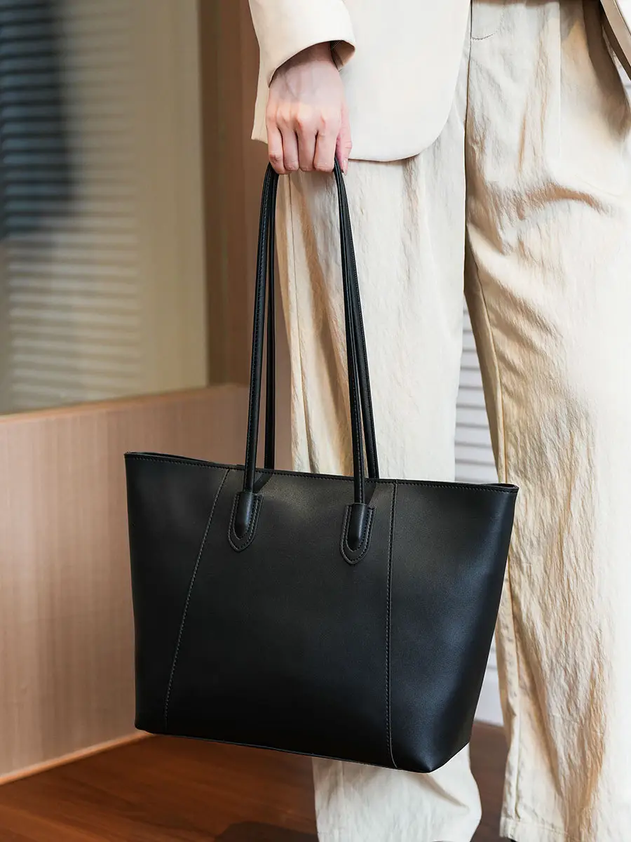 Large Capacity Solid Brown Tote Bag for Women — feature 23
