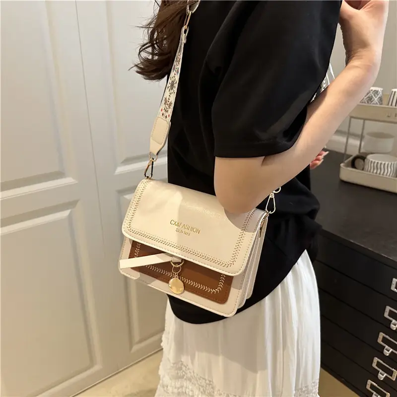 Korean Retro Embroidered Crossbody Bag Women 2025