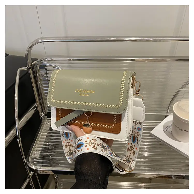 Korean Retro Embroidered Crossbody Bag Women 2025 — feature 20