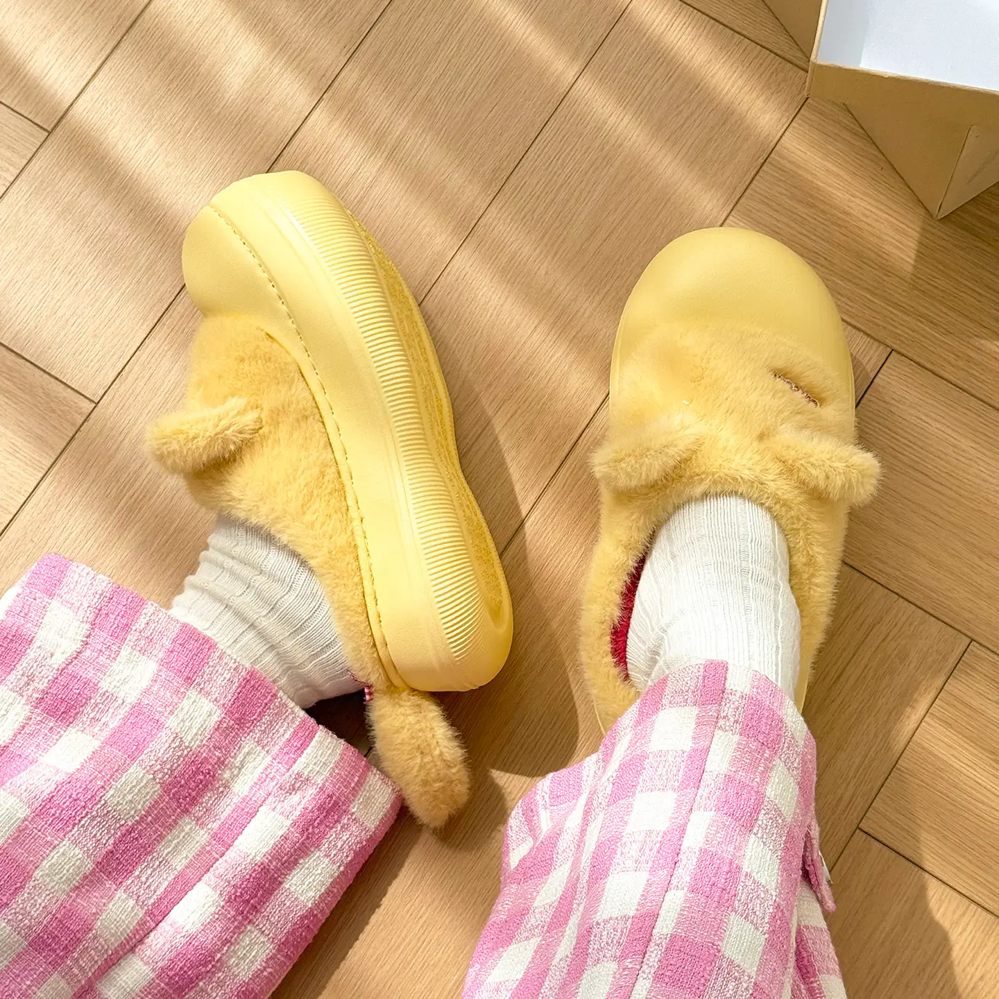 Nanbowan Soft Cat Slippers Women Winter Closed Toe Waterproof