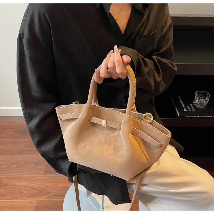 2025 New Autum Crossbody Bag Beige Leather Tote — feature 17