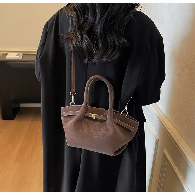 2025 New Autum Crossbody Bag Beige Leather Tote — feature 27