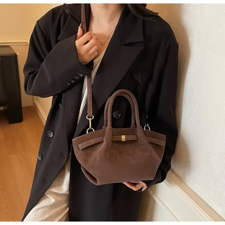 2025 New Autum Crossbody Bag Beige Leather Tote — feature 28