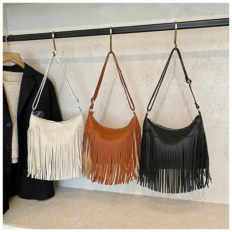 Black Tassel Shoulder Bag for Women Large Capacity — feature 1