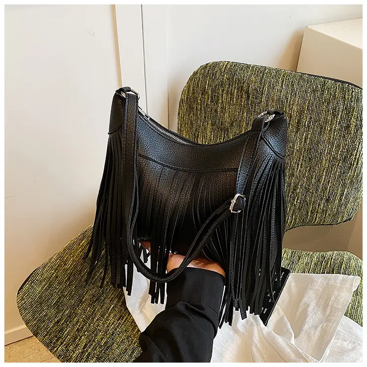 Black Tassel Shoulder Bag for Women Large Capacity — feature 11