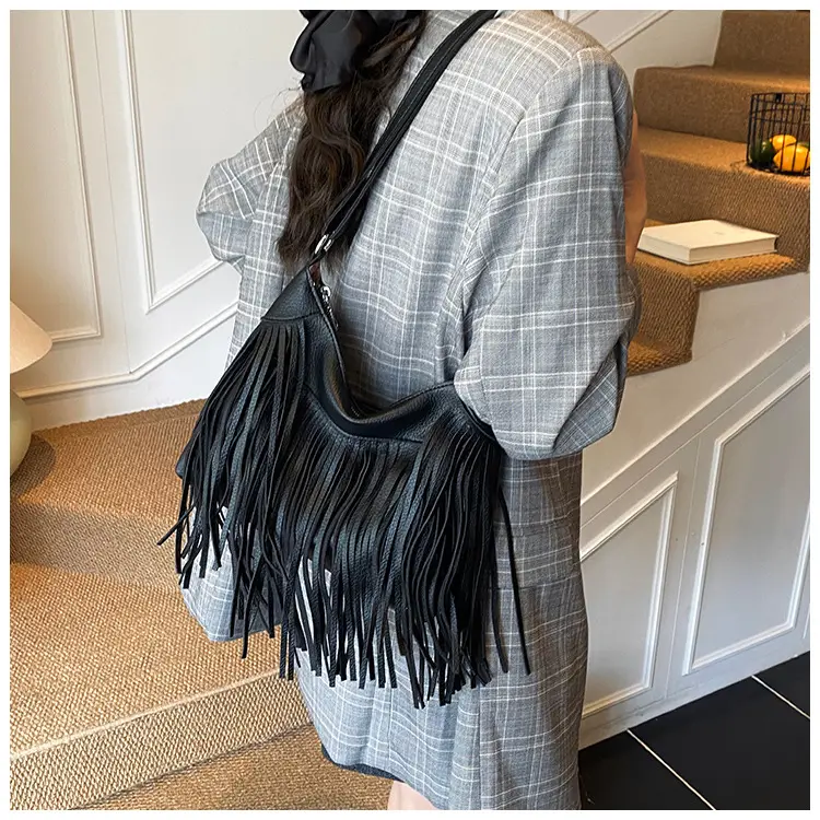 Black Tassel Shoulder Bag for Women Large Capacity — feature 15