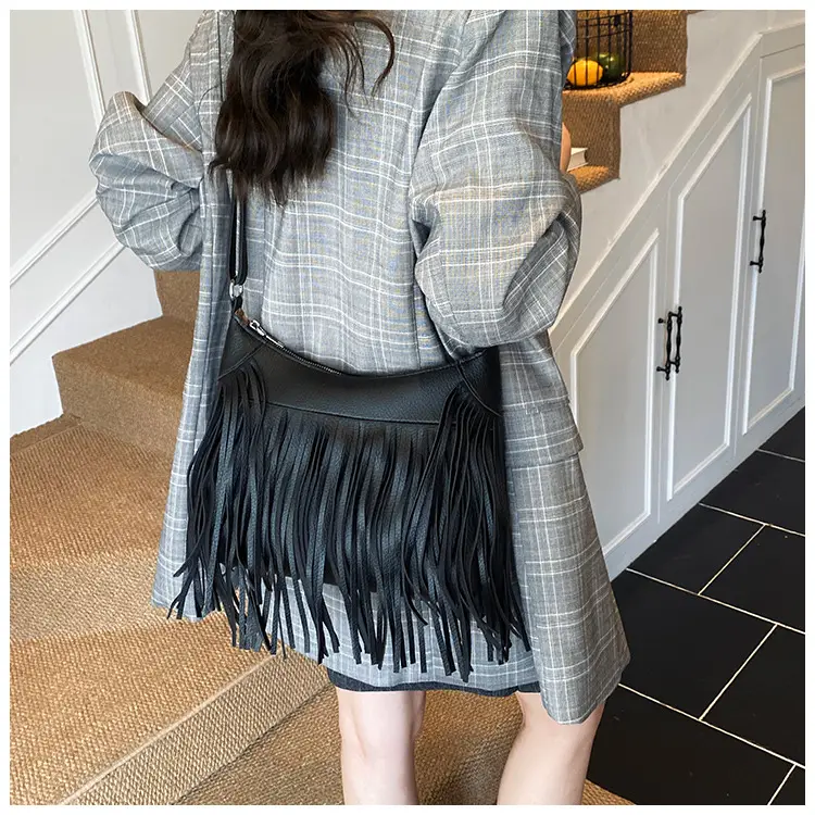 Black Tassel Shoulder Bag for Women Large Capacity — feature 17