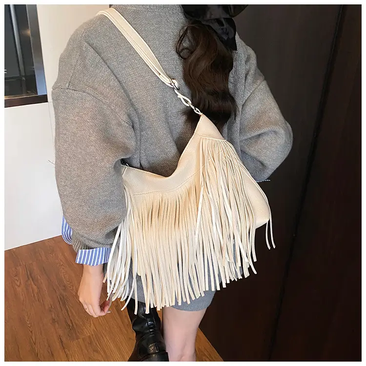 Black Tassel Shoulder Bag for Women Large Capacity — feature 18