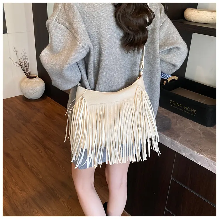 Black Tassel Shoulder Bag for Women Large Capacity — feature 21