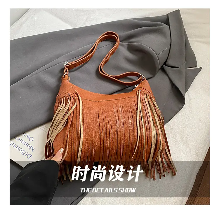Black Tassel Shoulder Bag for Women Large Capacity — feature 3