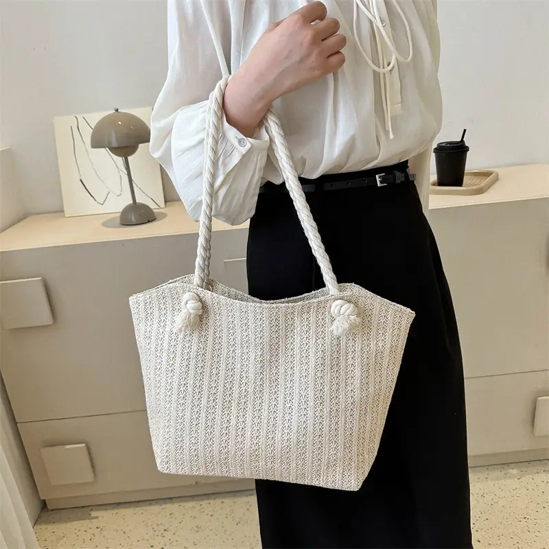 2026 Straw Woven Shoulder Bag Large Capacity Women - Image 3