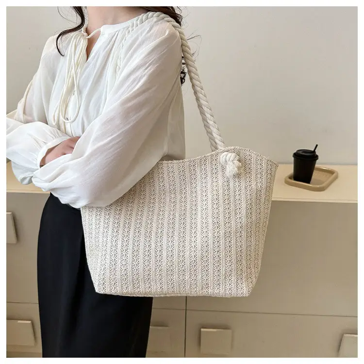2026 Straw Woven Shoulder Bag Large Capacity Women — feature 16