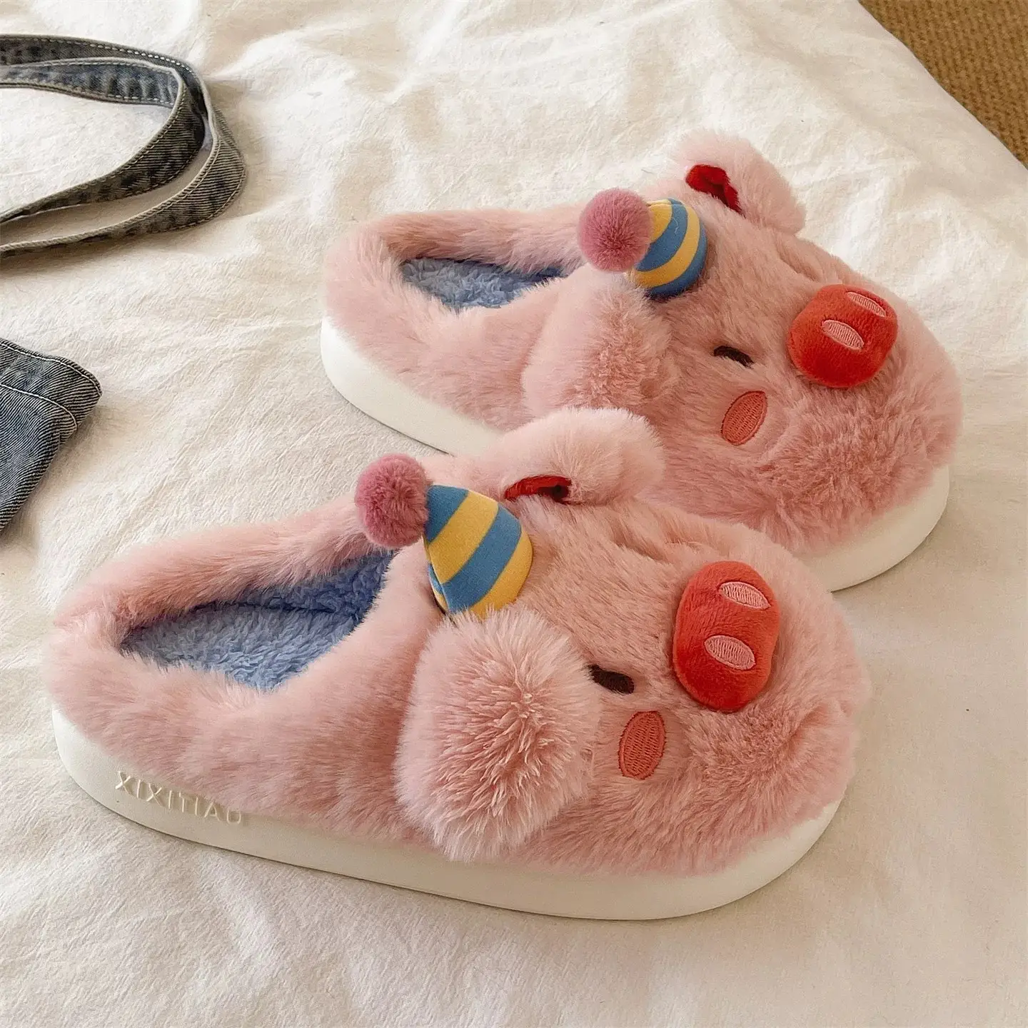 Cute Piggy Fur Slippers for Girls Winter Warm Closed-Toe
