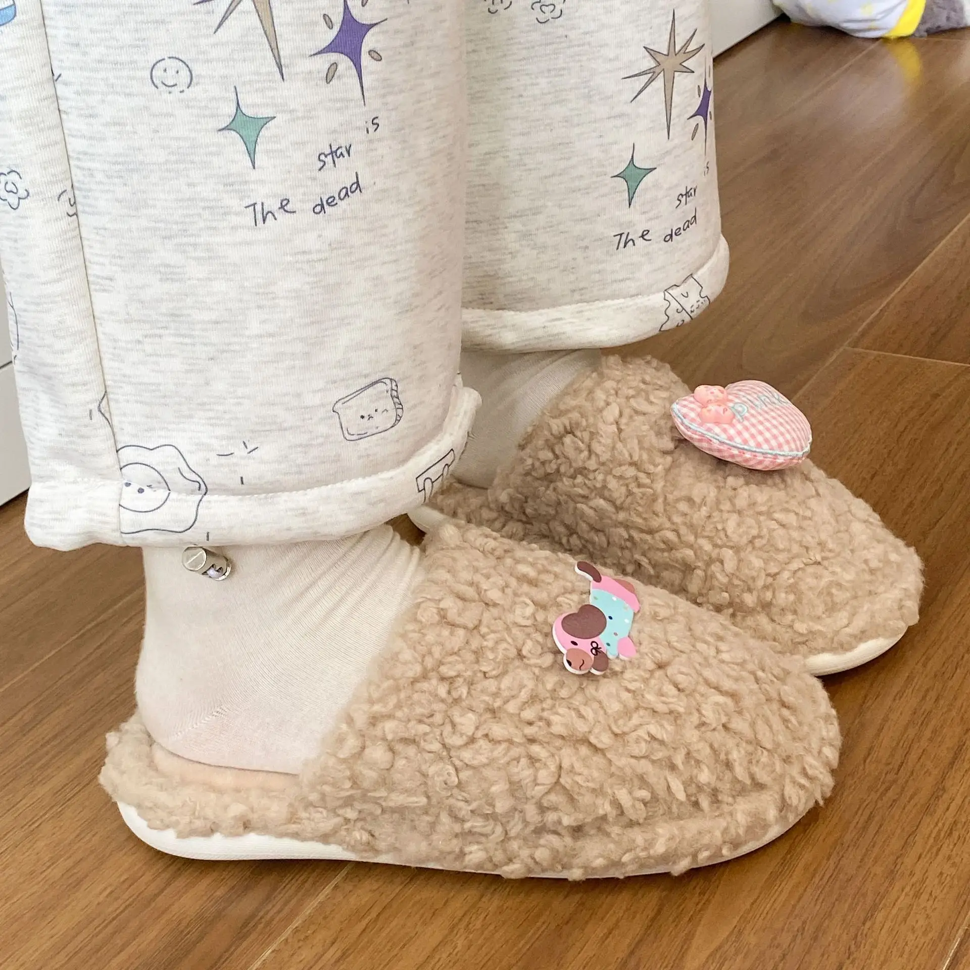 Cute Cartoon Plush Slip-On Slippers for Women - Image 6
