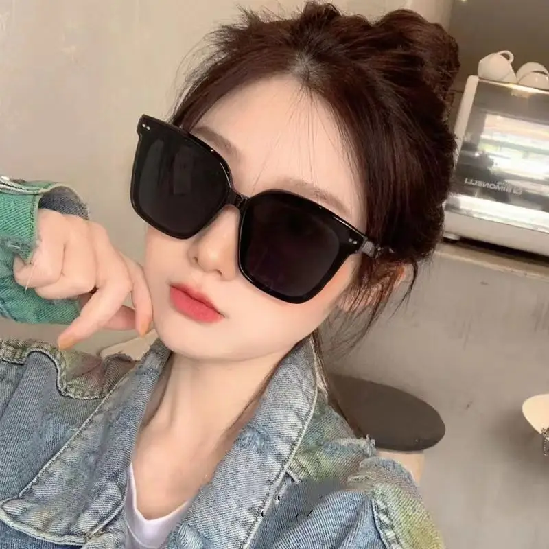 Women Anti-UV Sunglasses Round Face Cool Trendy - Image 8