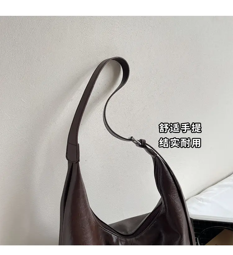 Brown Leather Shoulder Bag Large Capacity Women — feature 3