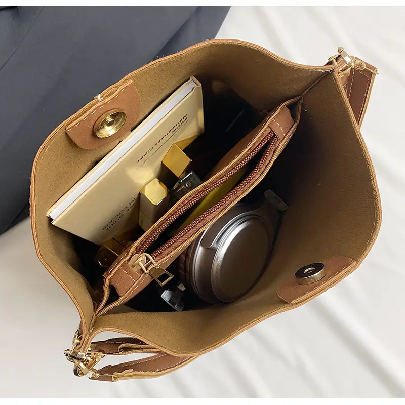 Matte Leather Bucket Bag Large Capacity Crossbody — feature 10