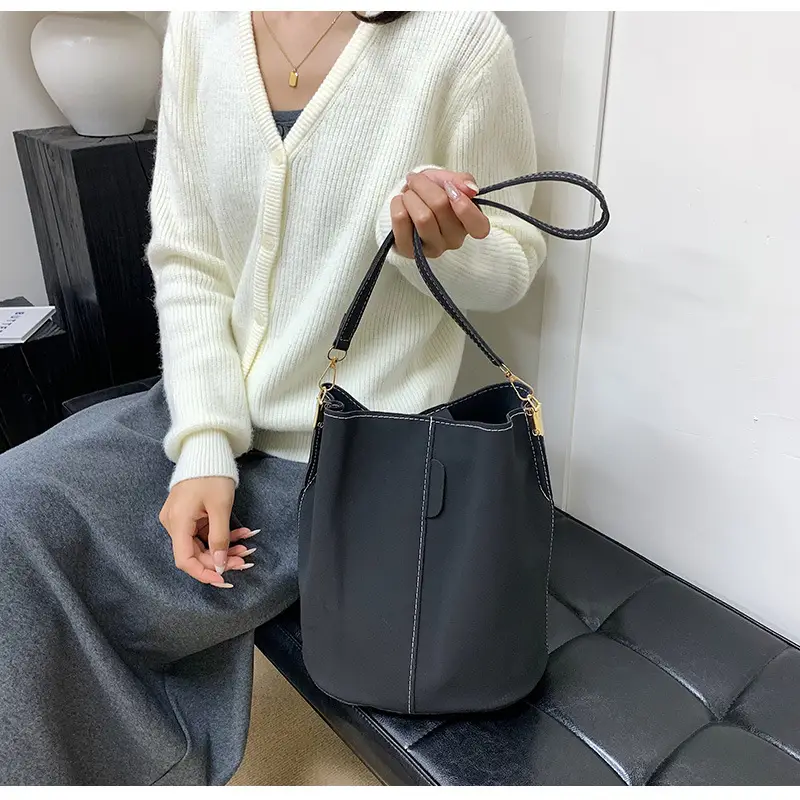 Matte Leather Bucket Bag Large Capacity Crossbody — feature 12