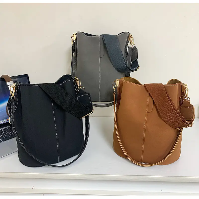 Matte Leather Bucket Bag Large Capacity Crossbody — feature 4