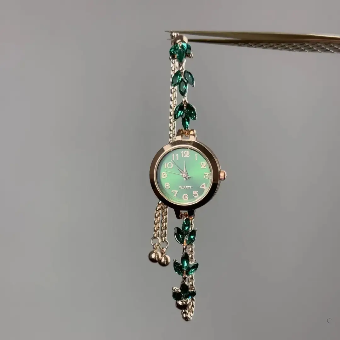 Vintage Wisteria Flower Adjustable Bracelet Light Luxury Retro Temperament Watch Daily Commuting Casual Watch — feature 13