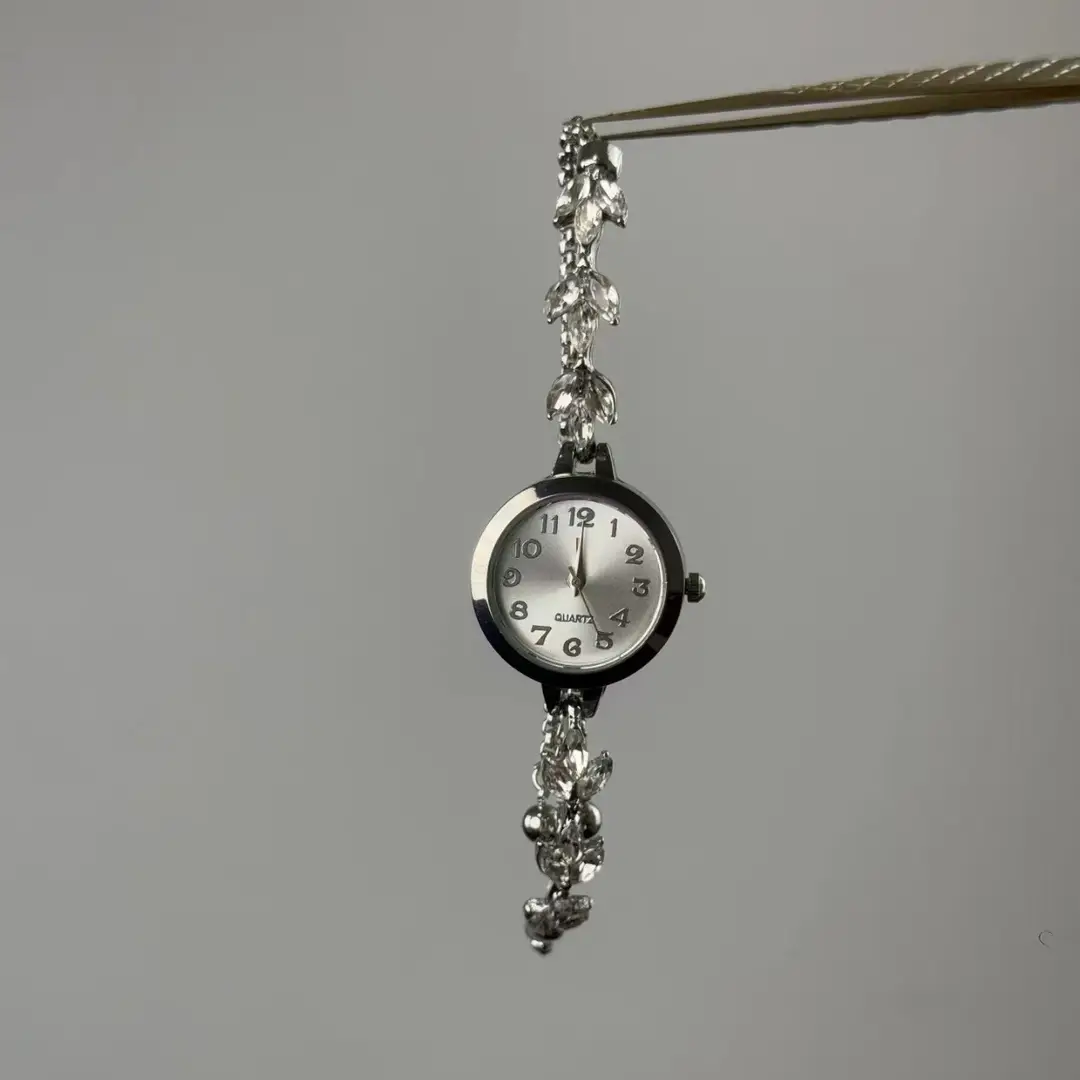 Vintage Wisteria Flower Adjustable Bracelet Light Luxury Retro Temperament Watch Daily Commuting Casual Watch - Image 6