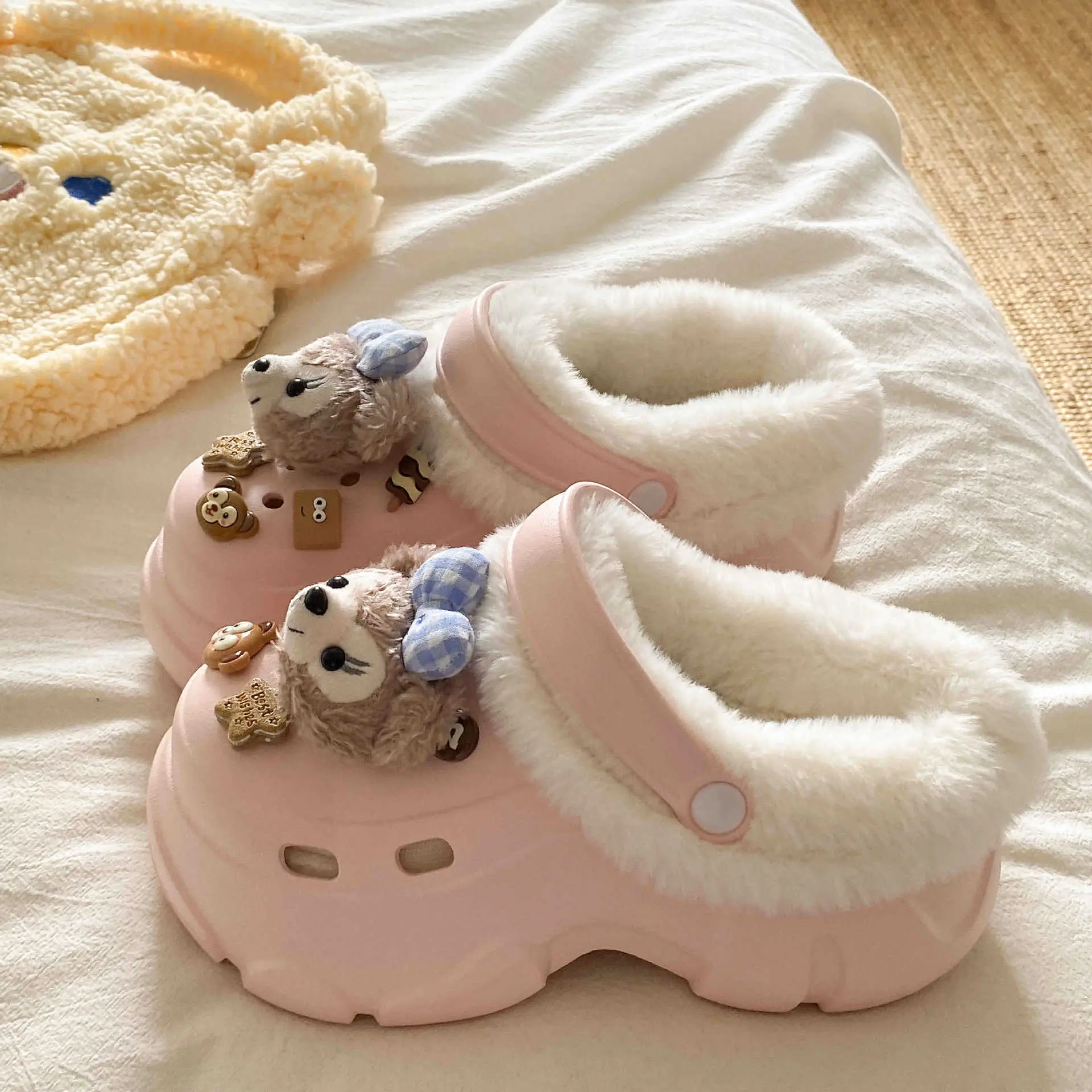 2025 Winter Ins Creative Eva Clogs Women's Thick-Soled Non-Slip Toe-Cap Arch Support Cotton Slippers