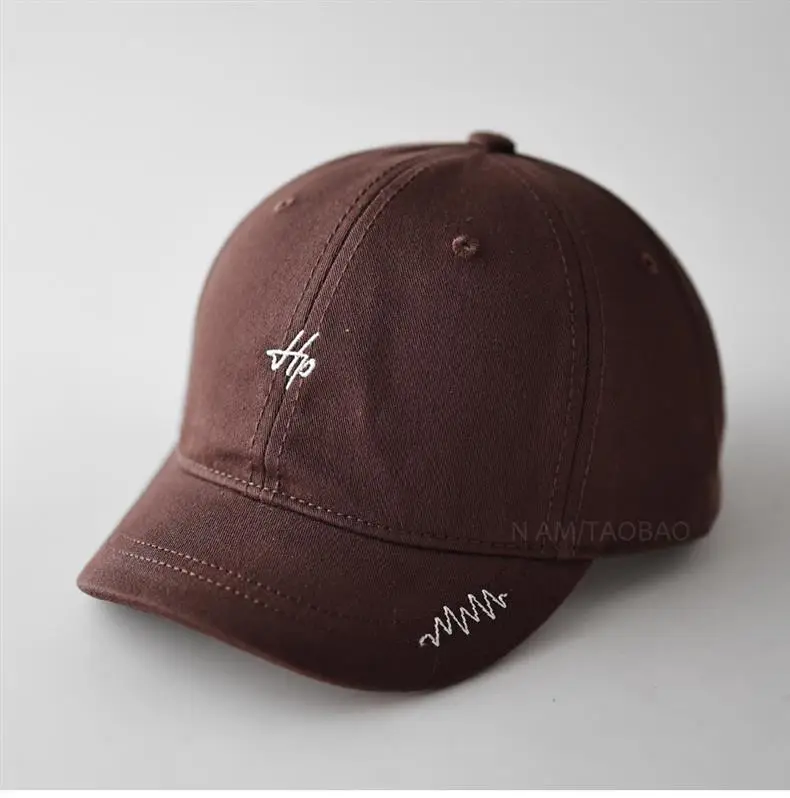 Beige Letter Embroidered Baseball Cap for Men Women — feature 1