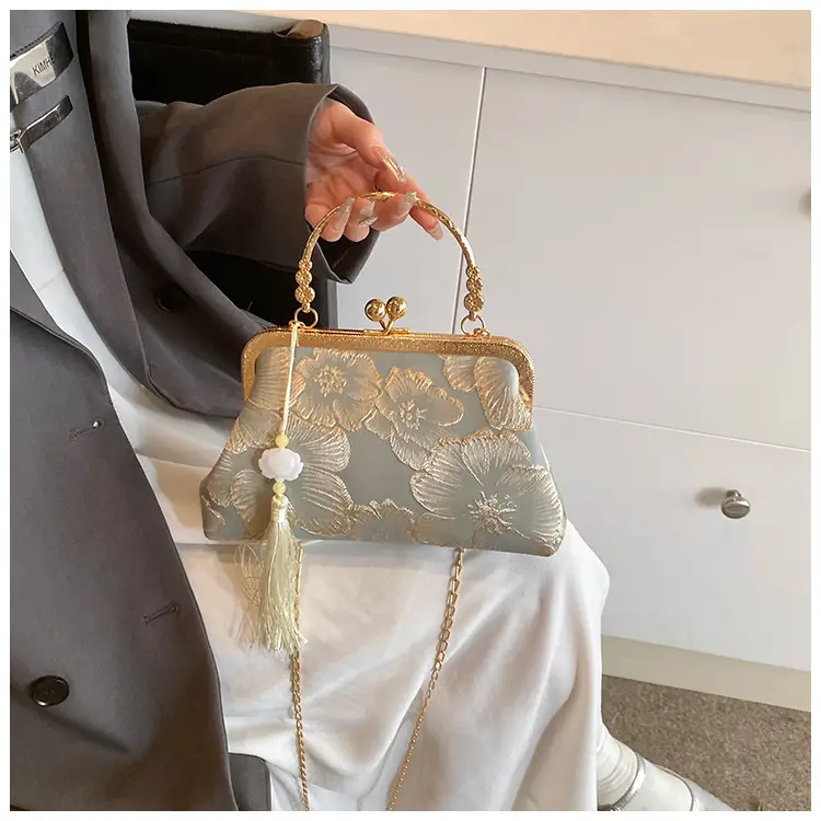 Chinese Embroidered Evening Bag Silk Travel Handbag Women — feature 14