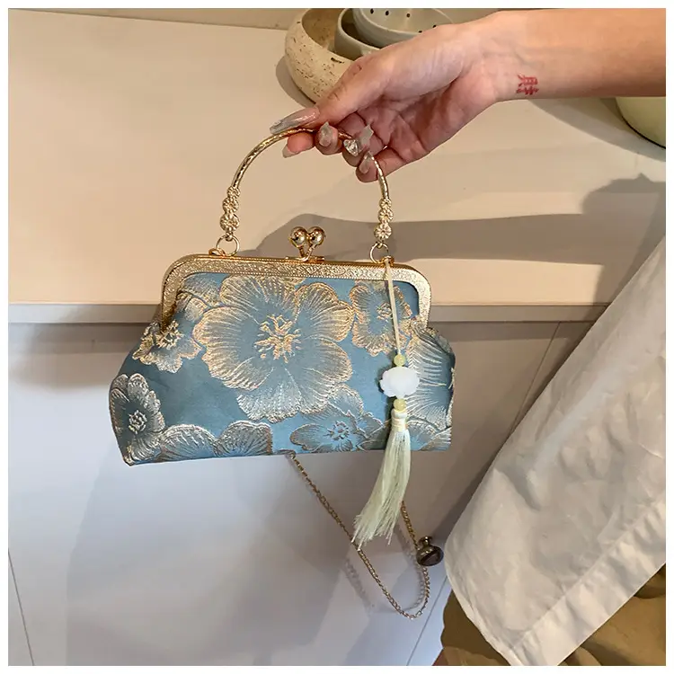 Chinese Embroidered Evening Bag Silk Travel Handbag Women — feature 15