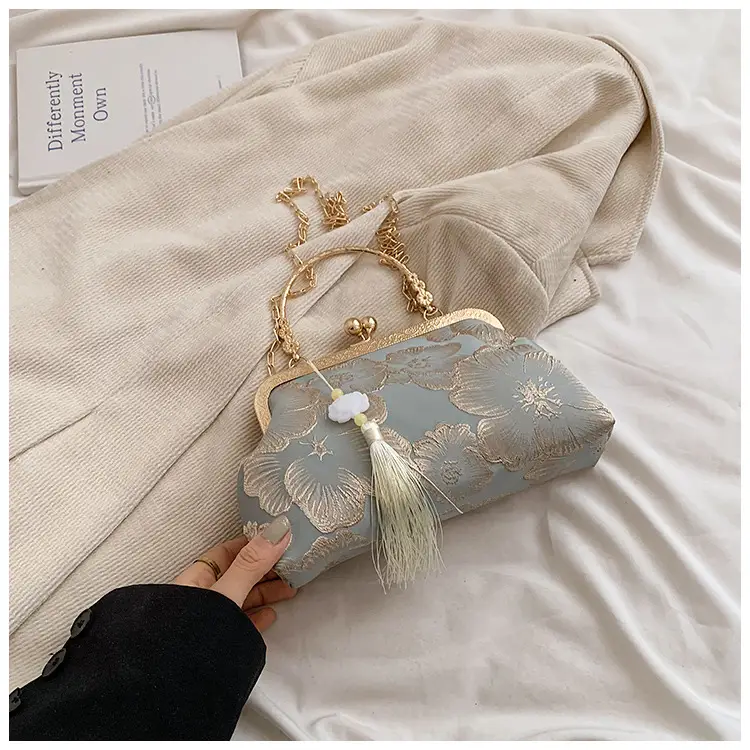 Chinese Embroidered Evening Bag Silk Travel Handbag Women — feature 17