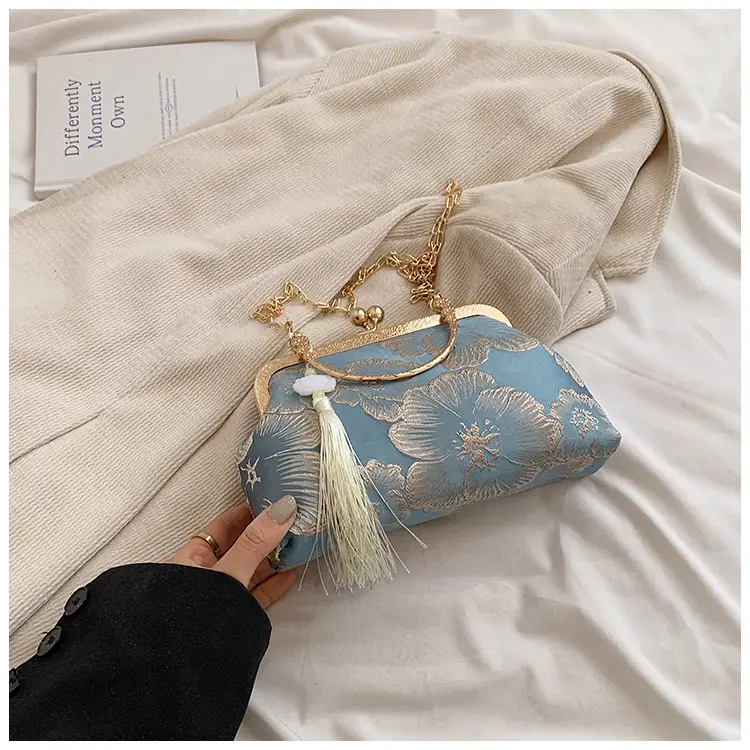 Chinese Embroidered Evening Bag Silk Travel Handbag Women — feature 18