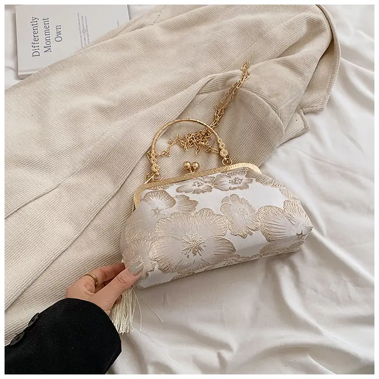 Chinese Embroidered Evening Bag Silk Travel Handbag Women — feature 19