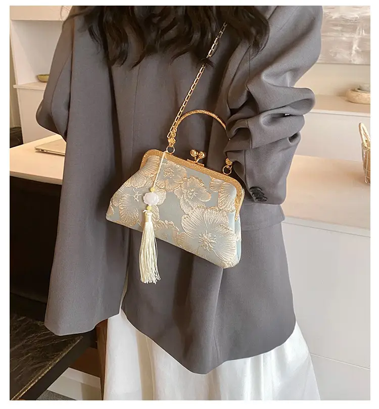 Chinese Embroidered Evening Bag Silk Travel Handbag Women — feature 2