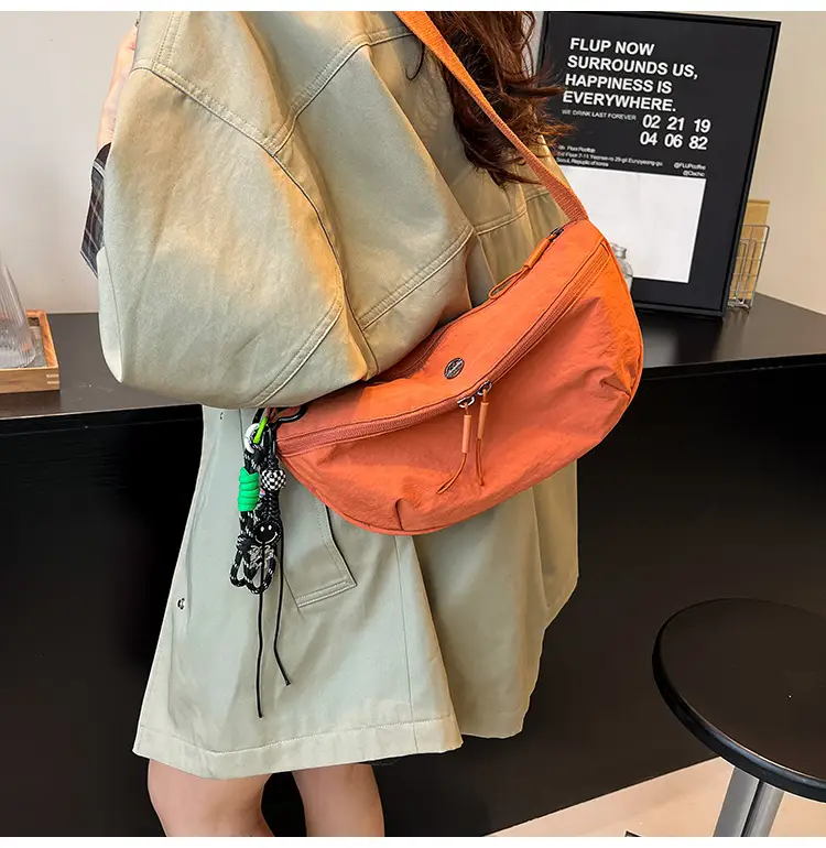 Women's Red Suede Crossbody Bag 2025 New — feature 19