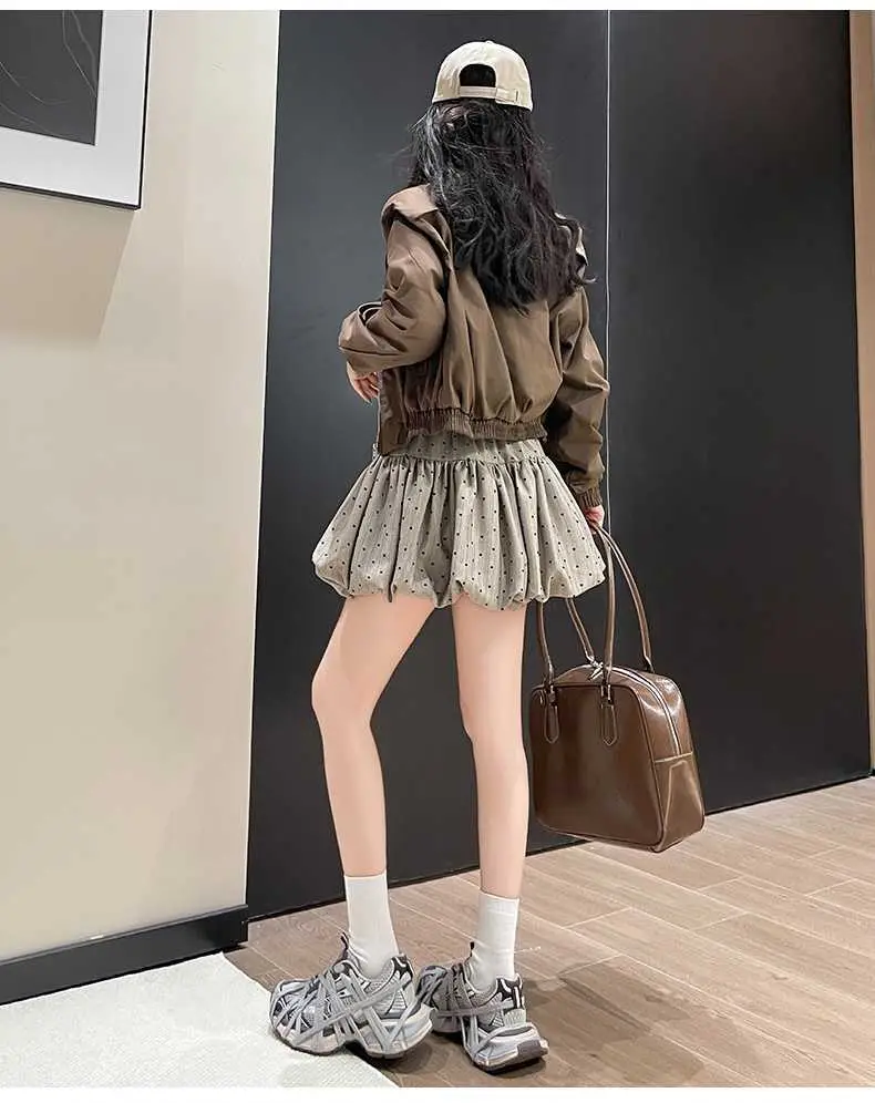 Women Pleated Khaki Skirt with Belt Autumn 2026 — feature 13
