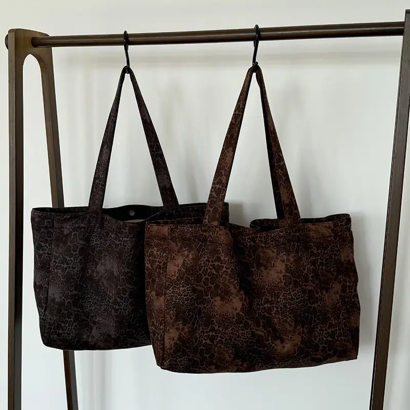 Retro Leopard Print Large Capacity Shoulder Bag Women's Canvas Tote - Image 5