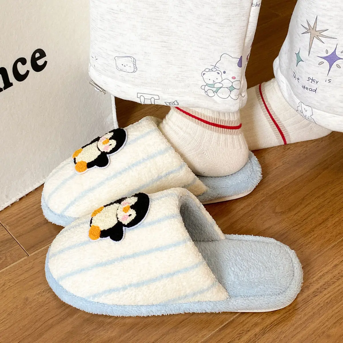 Fleece Lined Warm Slippers for Girls Winter Indoor — feature 33