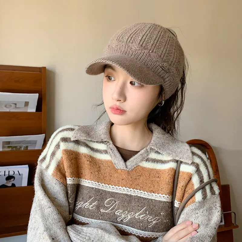 Knitted Baseball Cap for Women Winter Casual Party Wear - Image 3