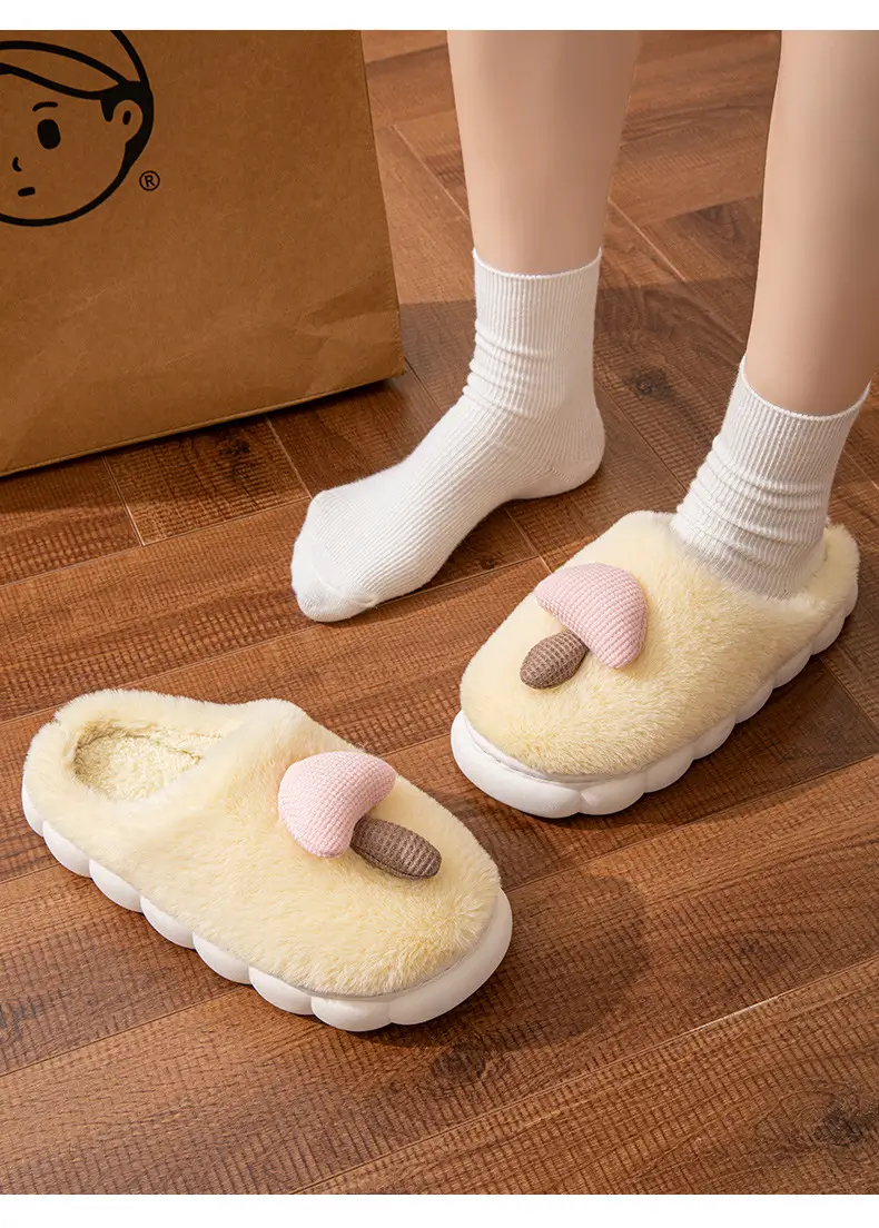 Women's Winter Warm Cotton Slippers with Extra Fleece & Non-Slip Sole — feature 7