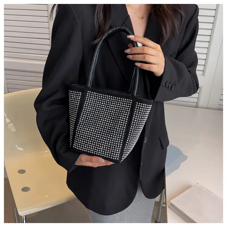 2022 Rhinestone Chain Bucket Bag for Women — feature 11
