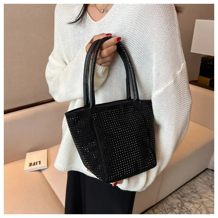 2022 Rhinestone Chain Bucket Bag for Women — feature 14