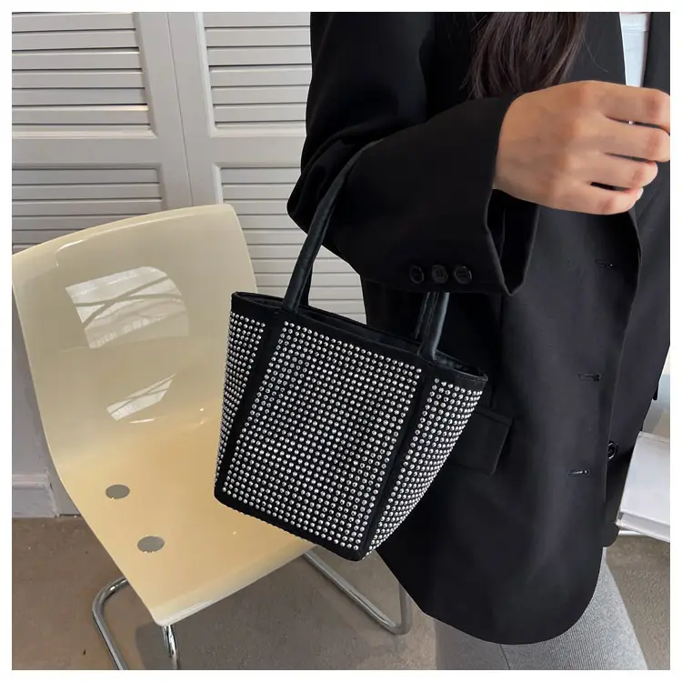 2022 Rhinestone Chain Bucket Bag for Women — feature 8
