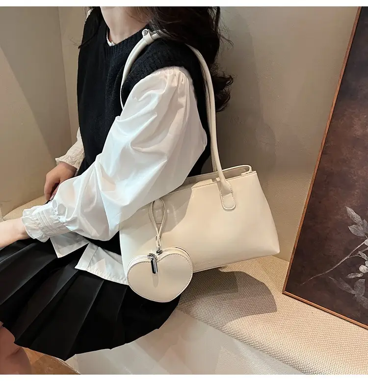 Korean Retro Heart Bag Women 2026 Autumn — feature 16