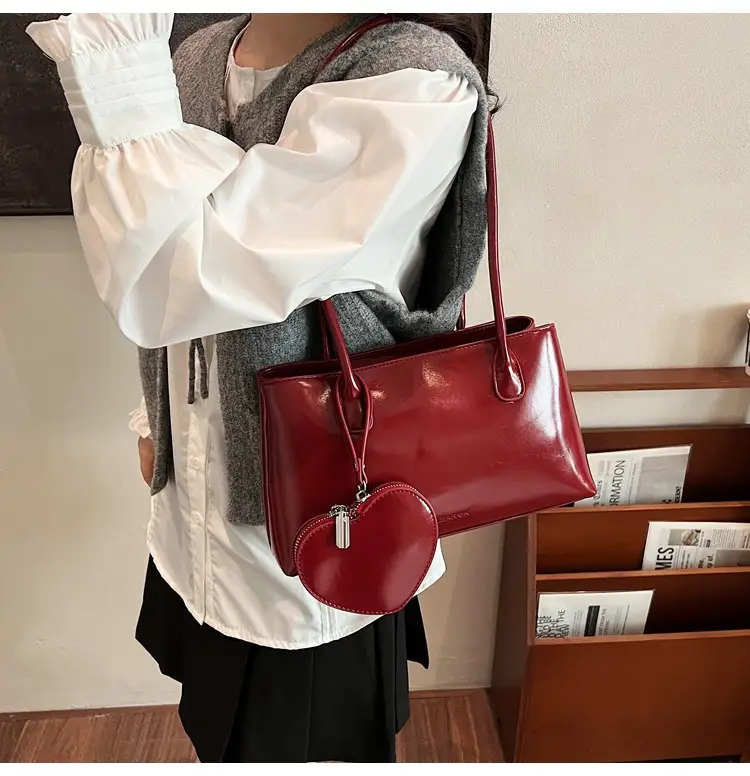 Korean Retro Heart Bag Women 2026 Autumn — feature 19