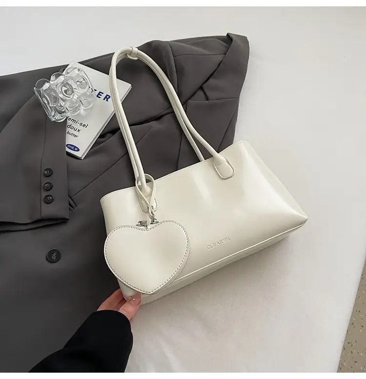 Korean Retro Heart Bag Women 2026 Autumn — feature 27