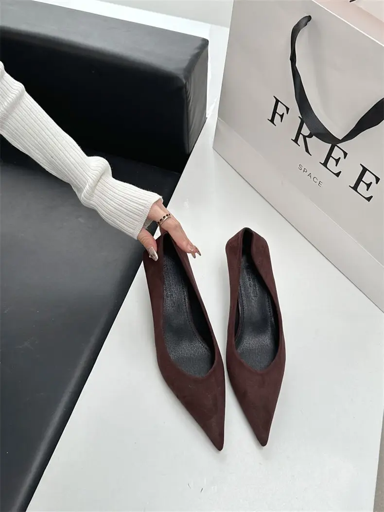 2026 Autumn and Winter New Women's Stiletto Pointed-Toe Mid-Heel Versatile Suede High-Heeled Shallow-Mouthed Work Shoes — feature 3