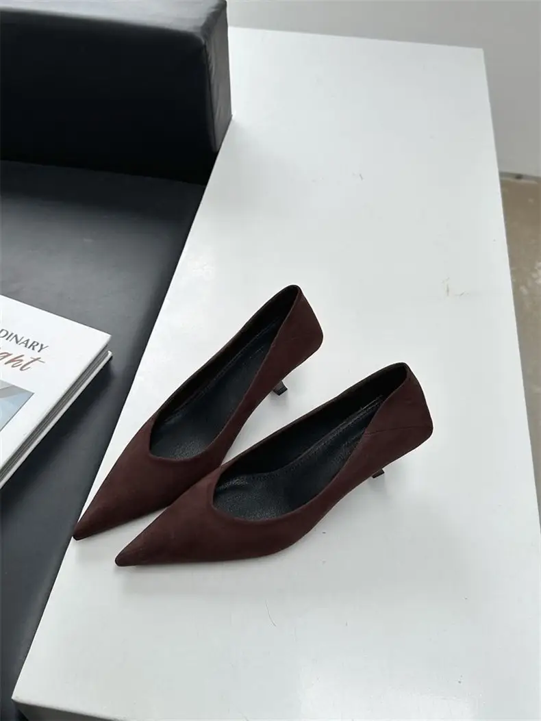 2026 Autumn and Winter New Women's Stiletto Pointed-Toe Mid-Heel Versatile Suede High-Heeled Shallow-Mouthed Work Shoes — feature 5