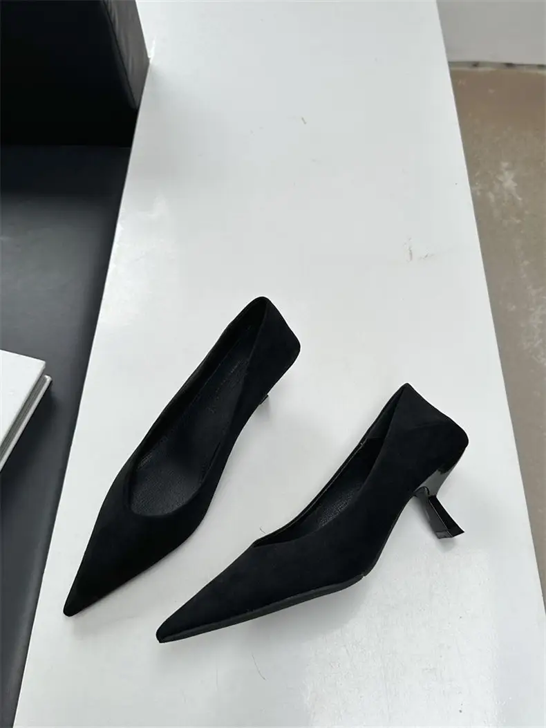 2026 Autumn and Winter New Women's Stiletto Pointed-Toe Mid-Heel Versatile Suede High-Heeled Shallow-Mouthed Work Shoes — feature 6