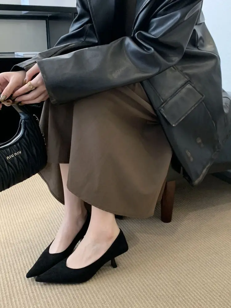 2026 Autumn New French Retro Style Pointed Toe Suede Shallow Mouth Stiletto High Heels Women's Versatile Commuter Shoes — feature 12